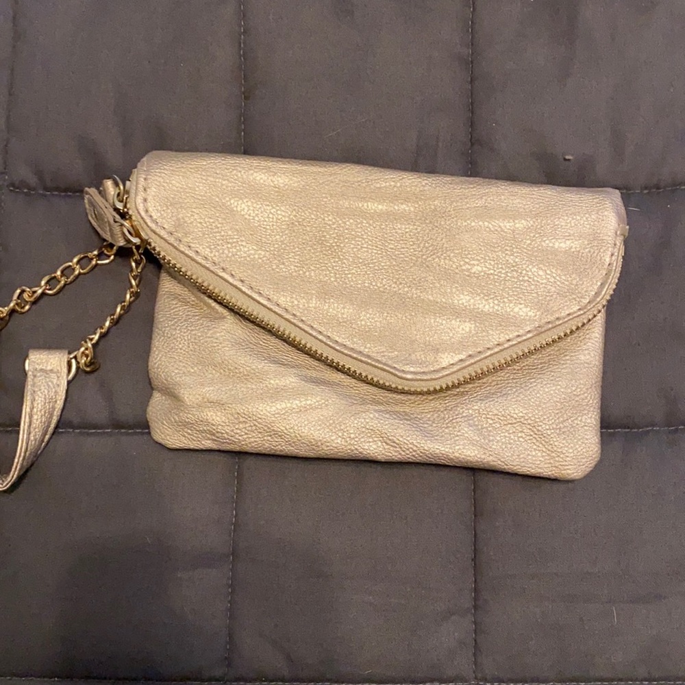 NY & CO wristlet